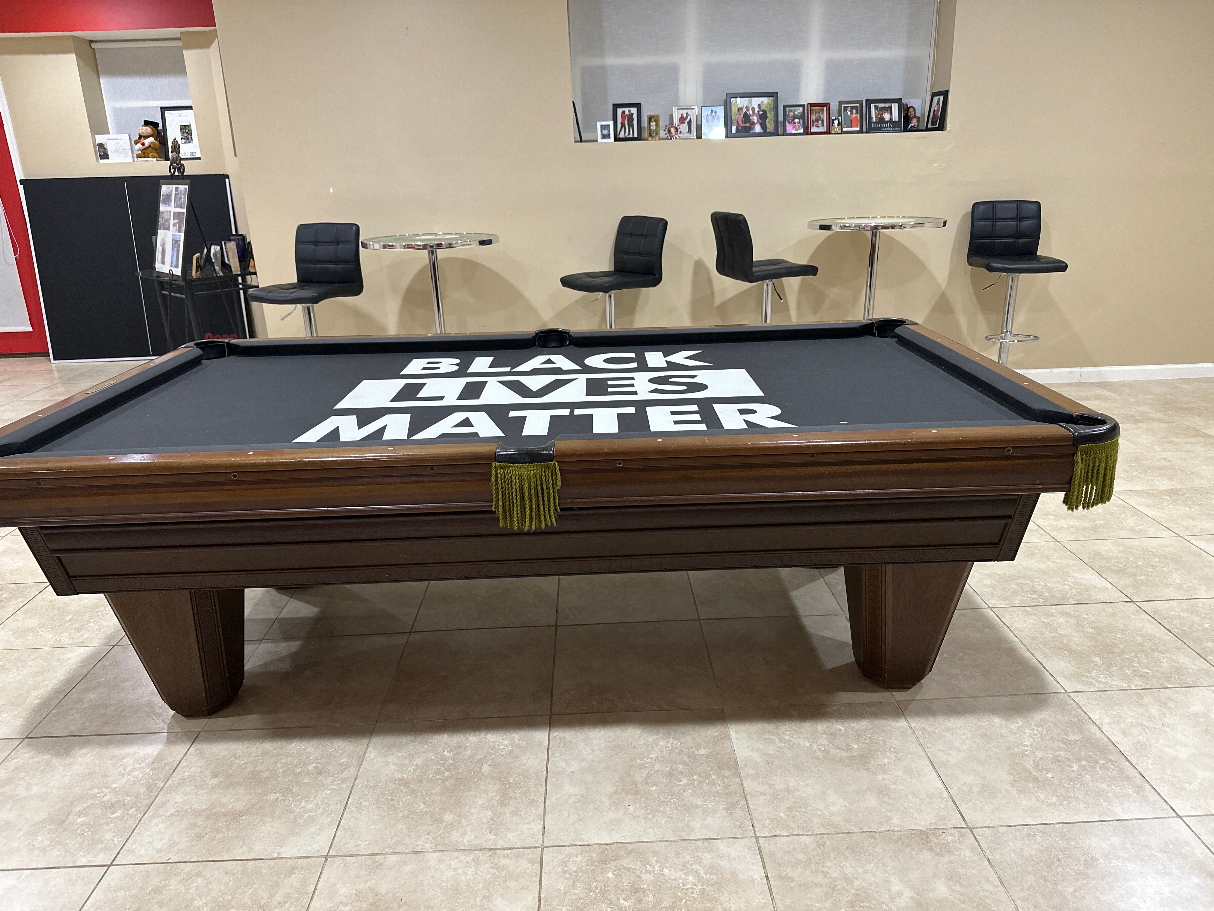 8.5' Brunswick Heritage Pool Table