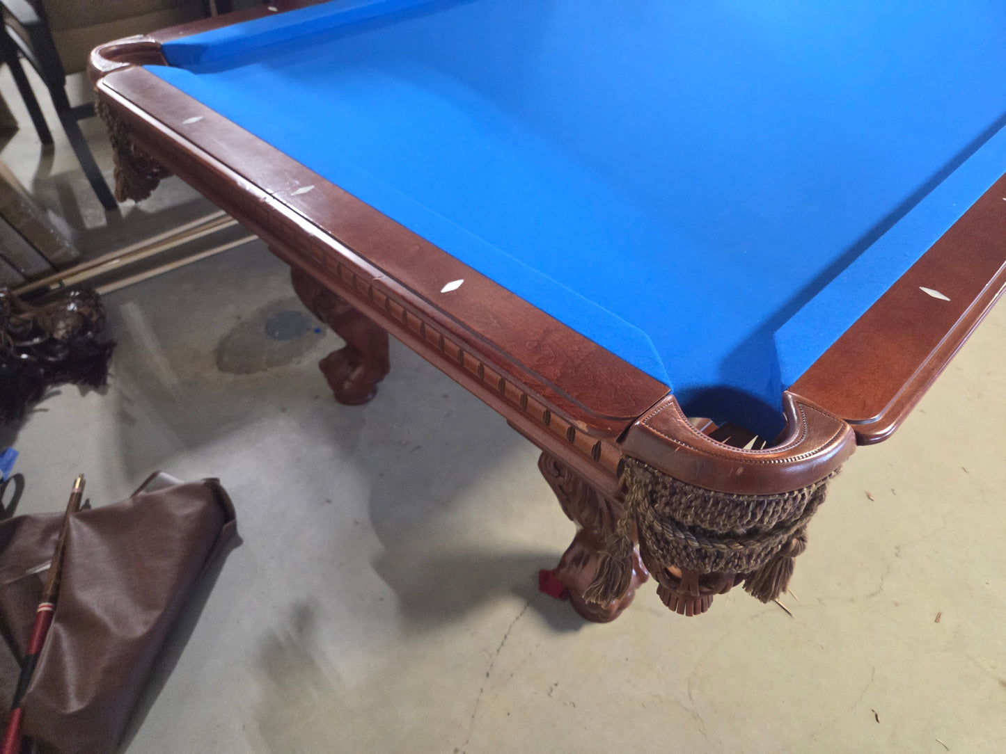 Brown leather drop pockets 