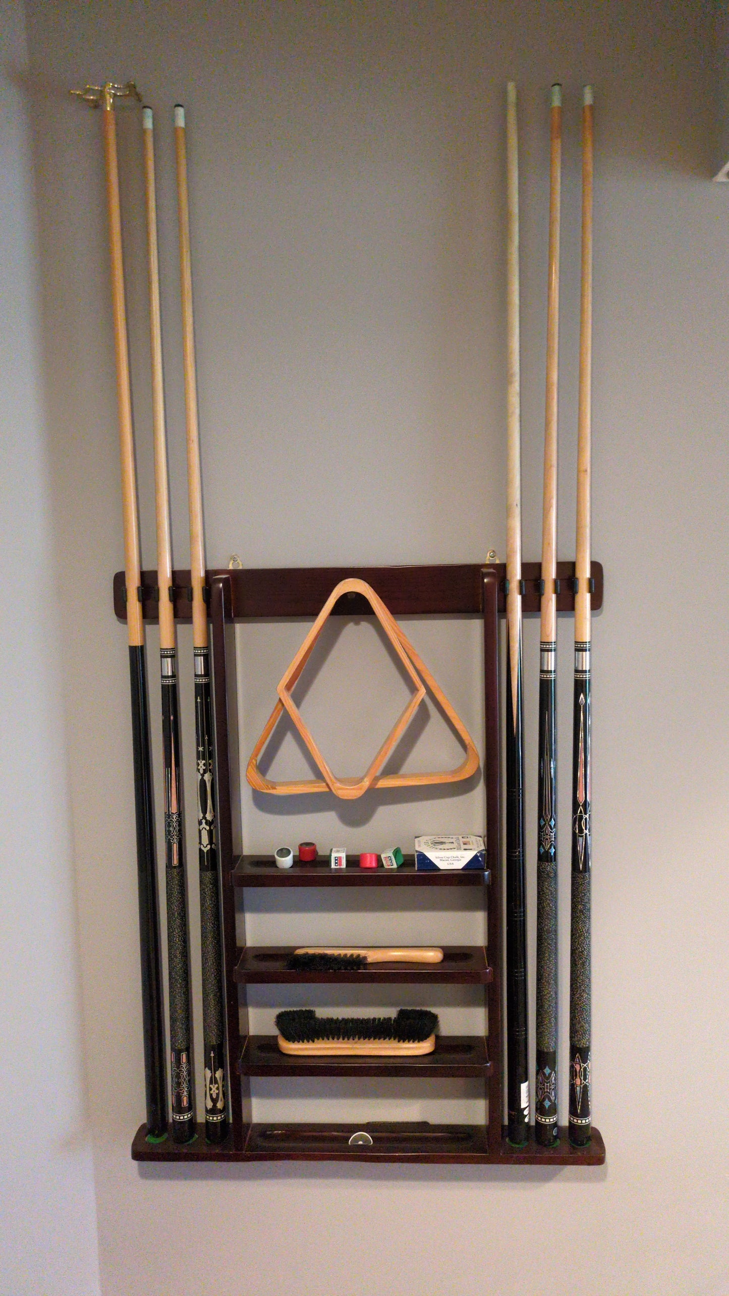 Cue rack & accessories