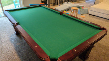 Overview / green felt