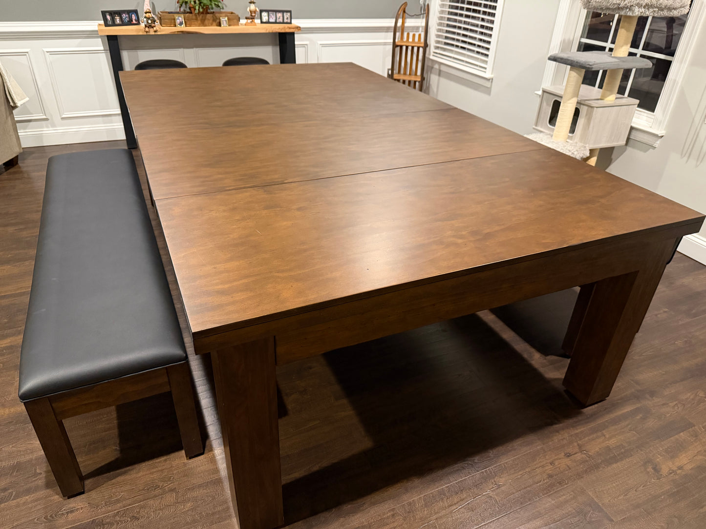 Another view w/ table top on