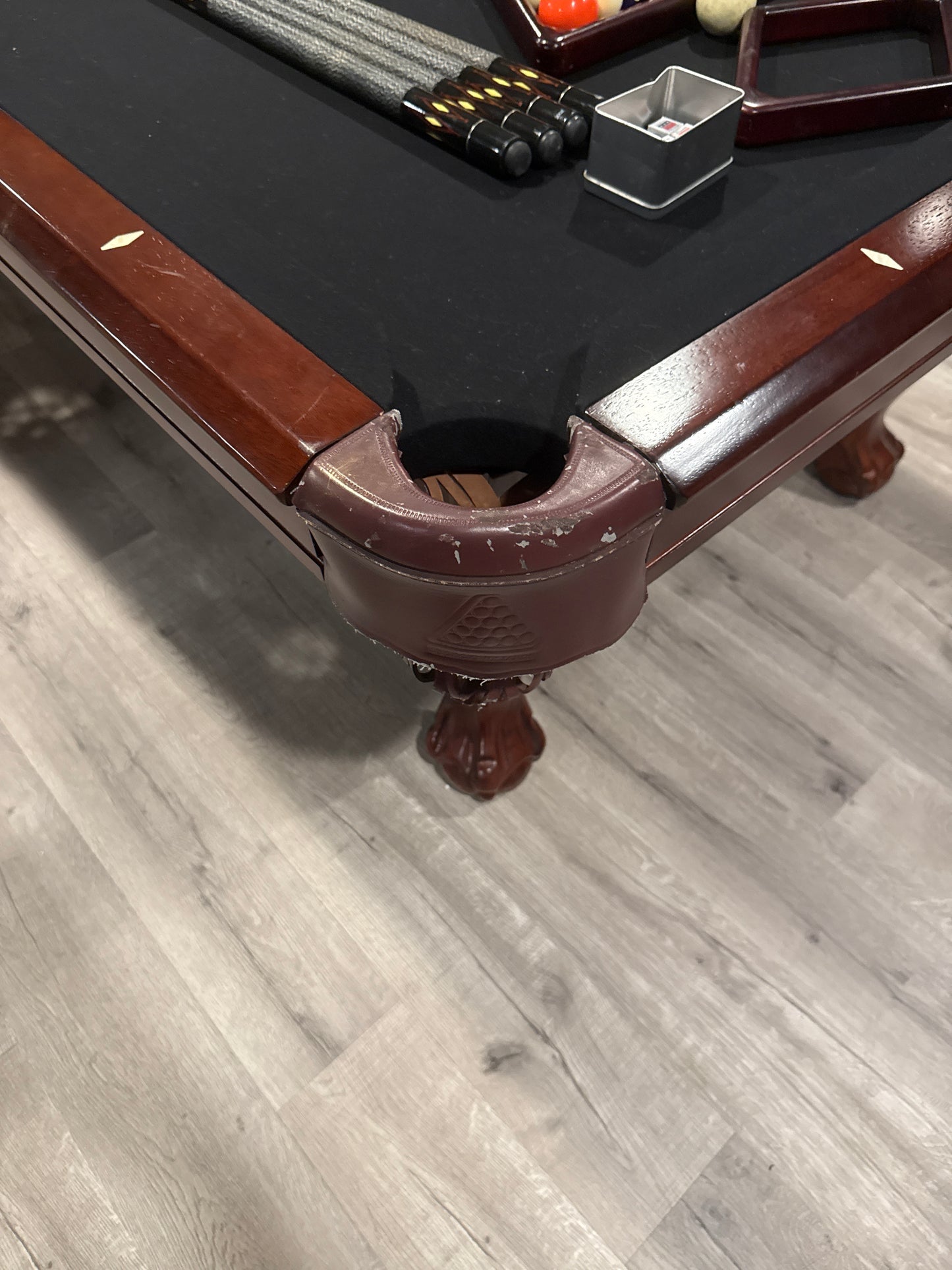 Pool table pocket