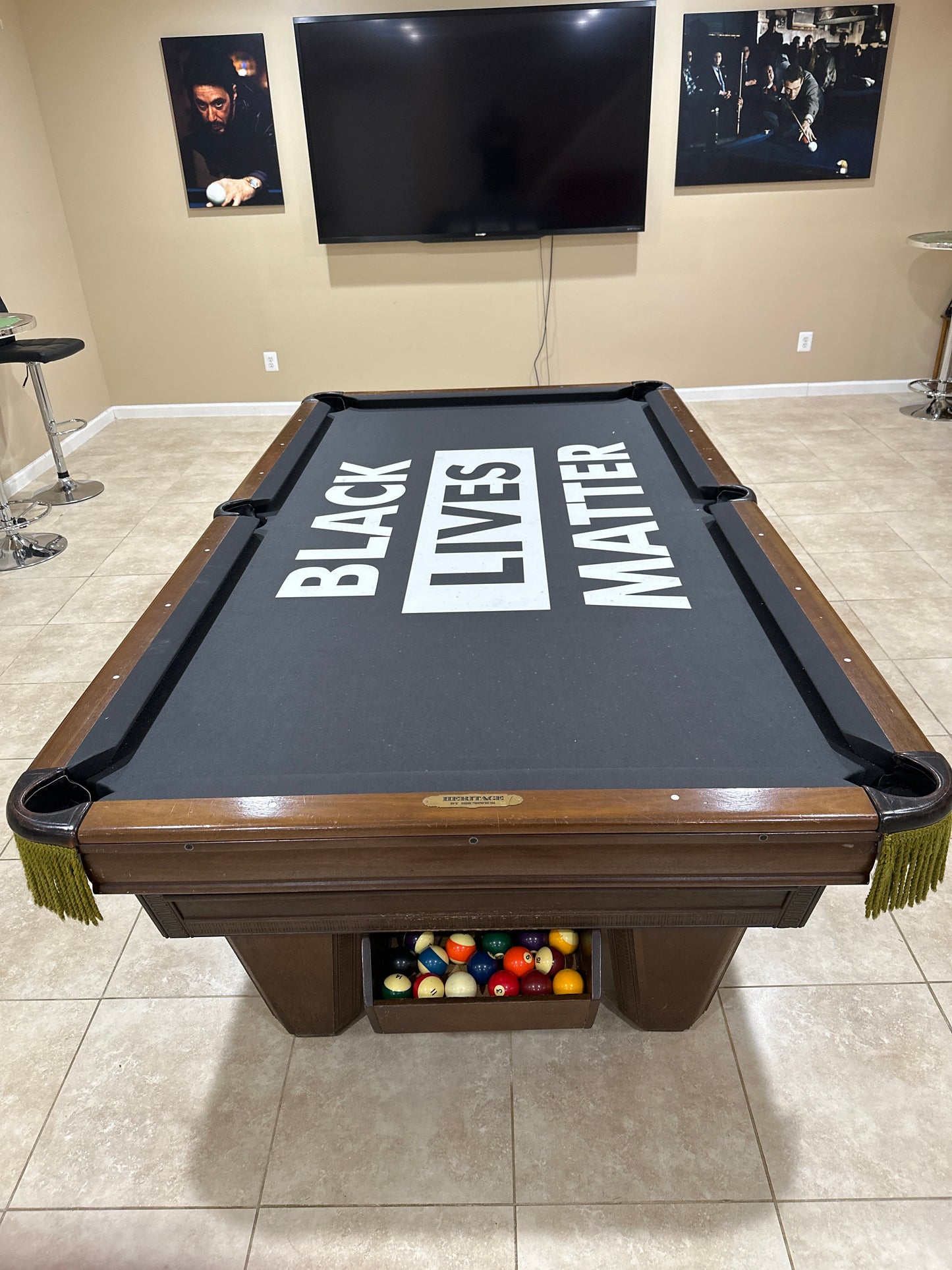 8.5' Brunswick Heritage Pool Table - Upper Marlboro, MD